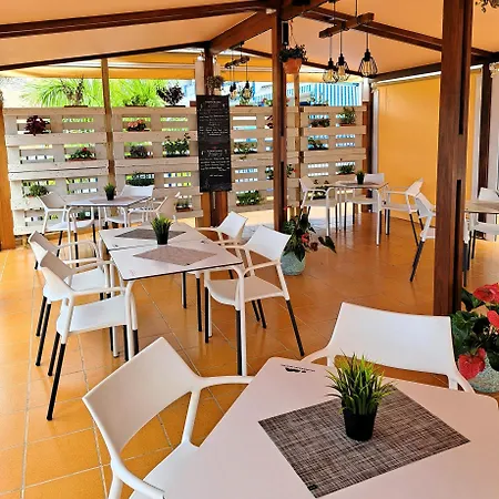 Apartment Stunning Sunset Ocean View