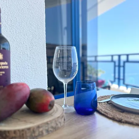 Stunning Sunset Ocean View דירה